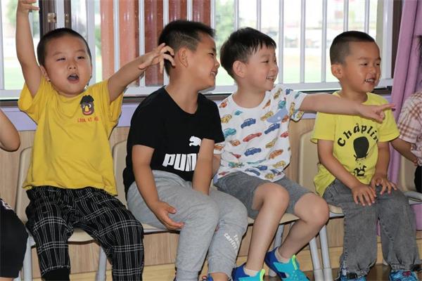 合肥世界外国语学校学生图片 合肥世界外国语学校学生图片