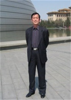 北京市八一学校国际部汤继才（Mr.Tang）