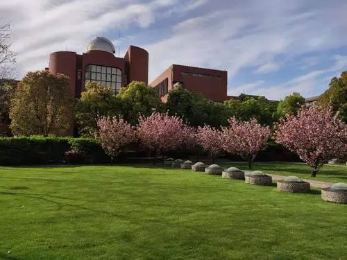 上海市市西中学国际部